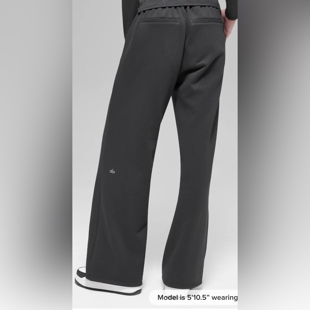 ALO Yoga Women’s gray Wide-Leg Sweatpants